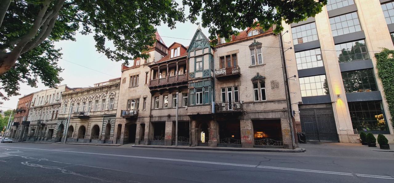 Hotel Zemeli by HMG Tbilisi Buitenkant foto